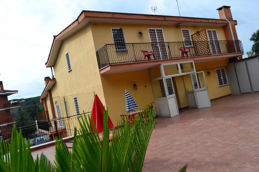 Le Streghe Di Roma Hotell Eksteriør bilde